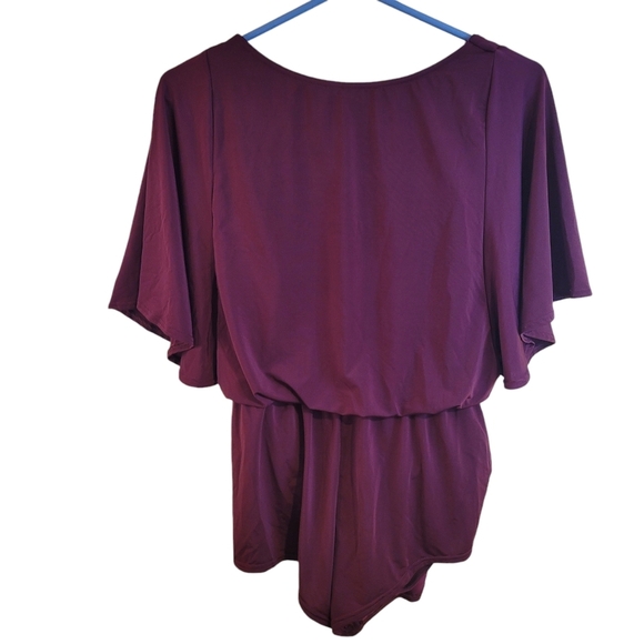 Weissman Islands romper style dance costume. - S adult.            G35 - Picture 2 of 8